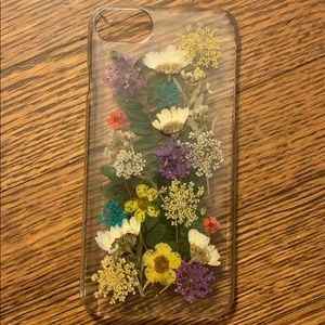 ‘Buncha Flowers’ iPhone 8/7/6/6s Case